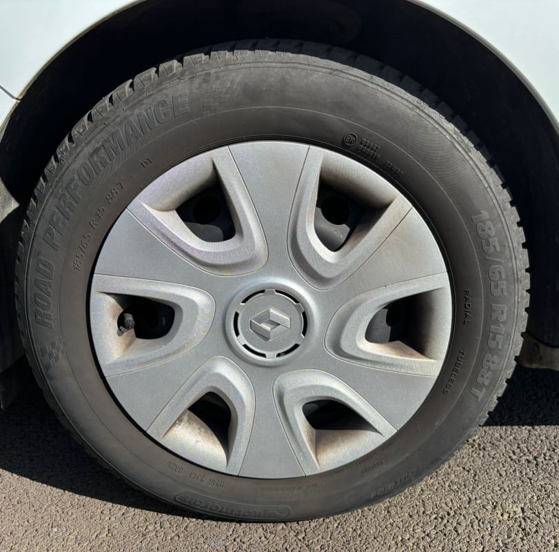 Renault Clio DCI 75 ENERGY AIR — 28