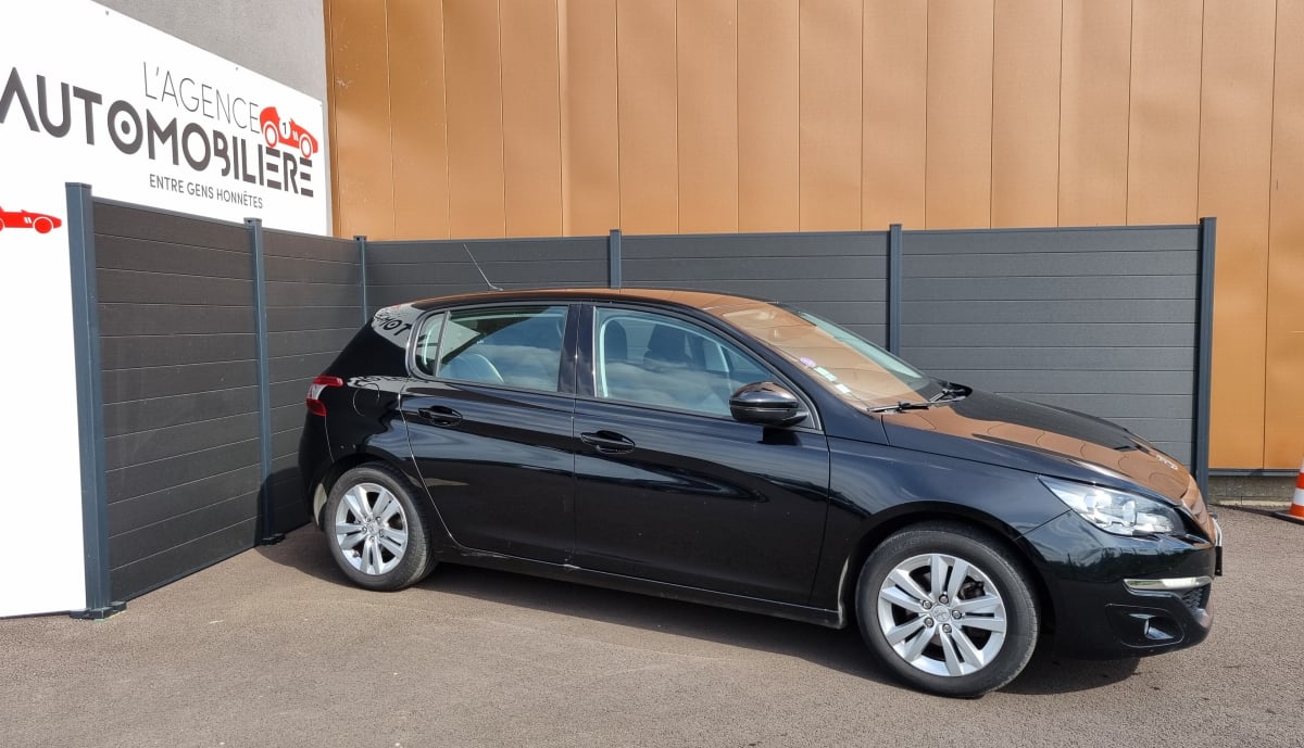 Peugeot 308 1.2 PURETECH 130 SENSATION — 2
