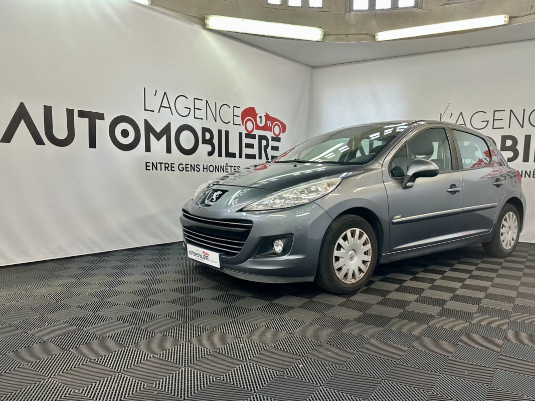 Peugeot 207 1.6 HDI 90ch FAP BLUE LION (Distribution faite) — 1