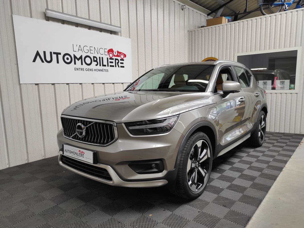 Volvo XC40 T4 Recharge 211H DCT7 Inscription Luxe — 1