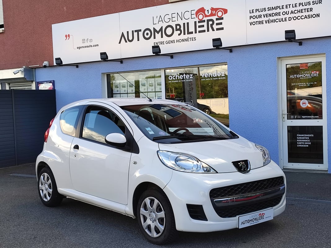 Peugeot 107 1.0 i 12V 68 cv Urban — 1