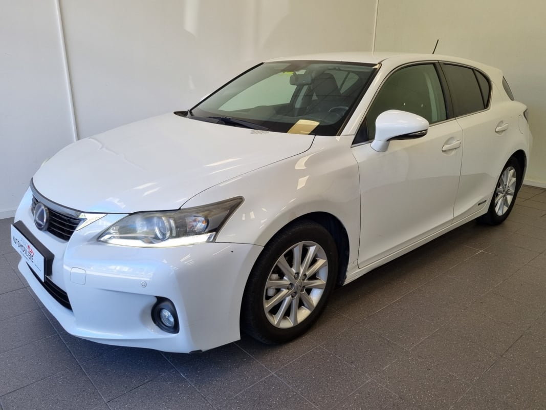 Lexus CT 200h Série Spéciale Evasion — 1