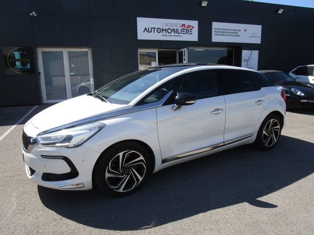 DS DS 5 2.0L HDI 180 CV BA6 SPORT CHIC — 1