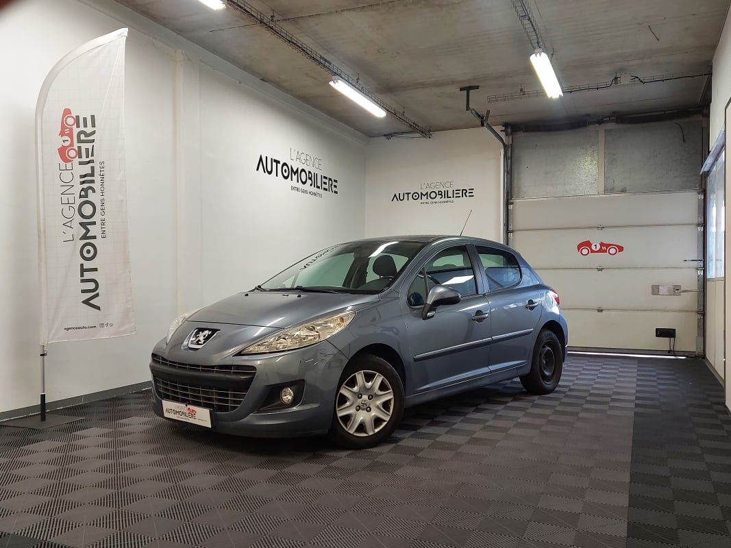 Peugeot 207 (2) 1.4 HDI 70 FAP URBAN 5P — 1