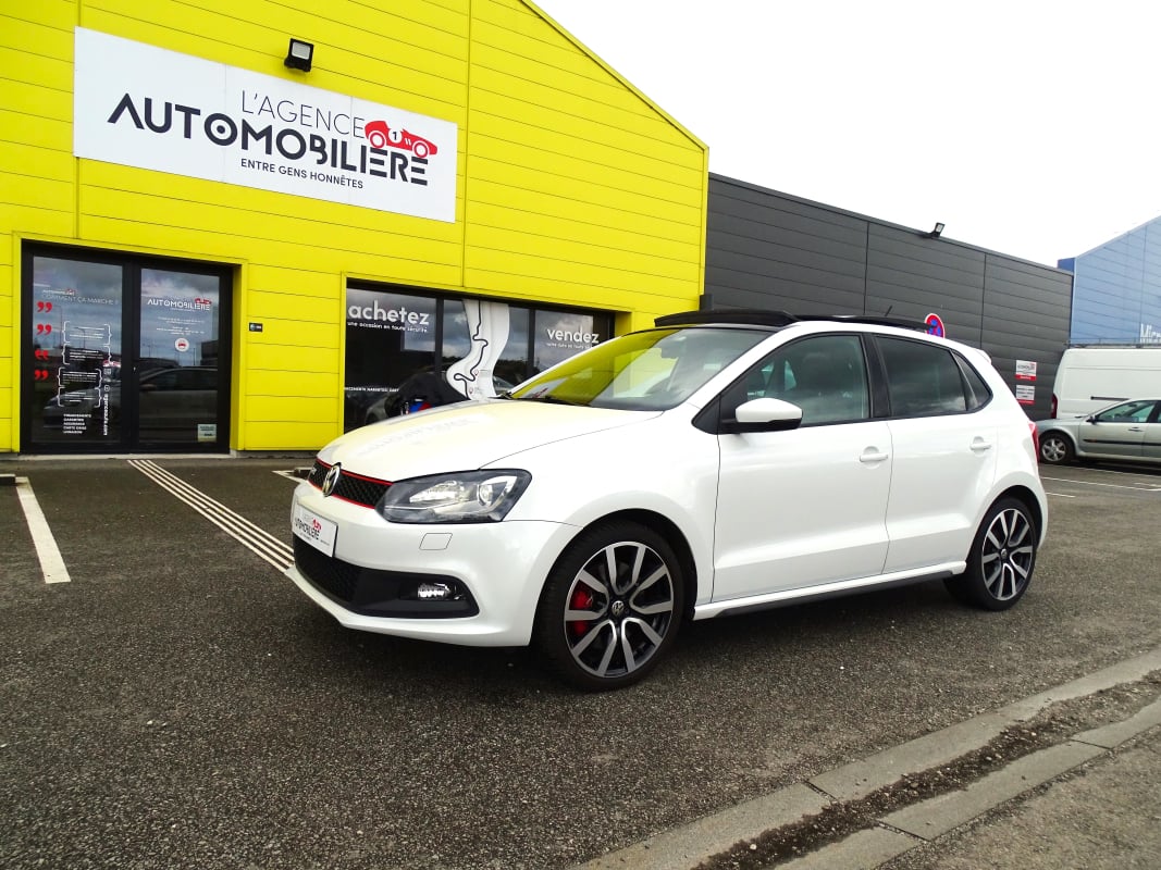Volkswagen Polo 1.4 TSI 180 GTI DSG BVA — 1