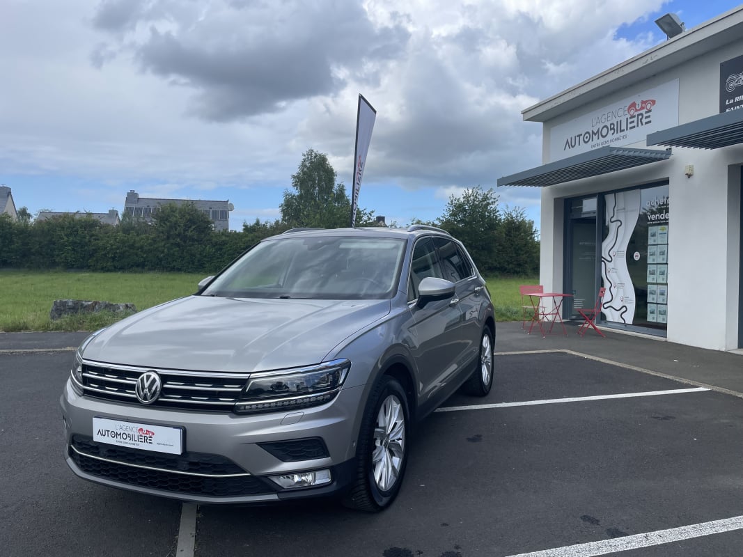 Volkswagen Tiguan CARAT 2.0 TDI 150 CH BLUEMOTION — 1