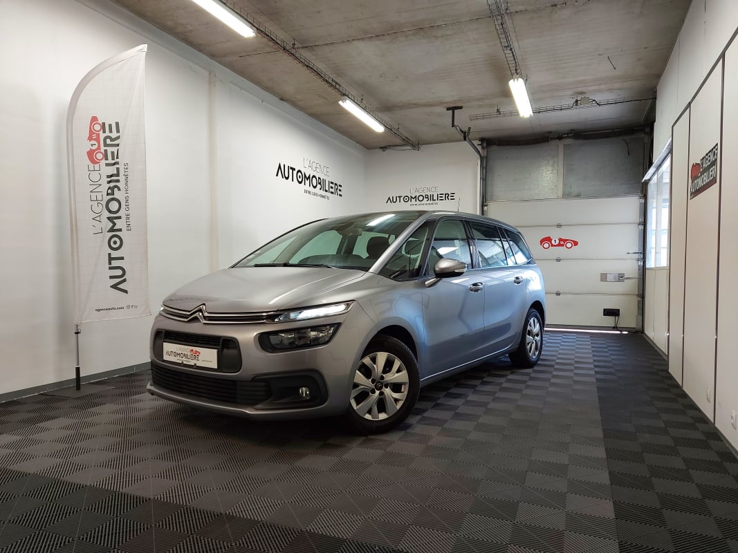 Citroen C4 Picasso II (2) 1.2 PURETECH 130 S&S LIVE BV6 7PL — 1