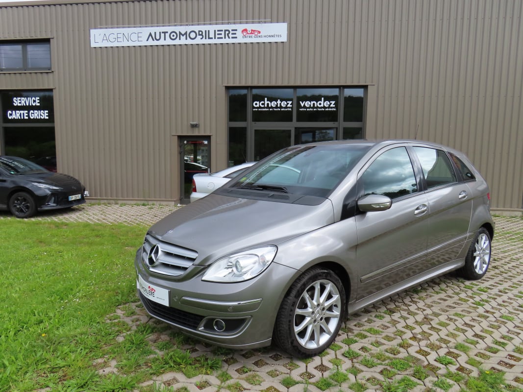Mercedes-Benz Classe B 200 2.0 i Sport 136Cv — 1