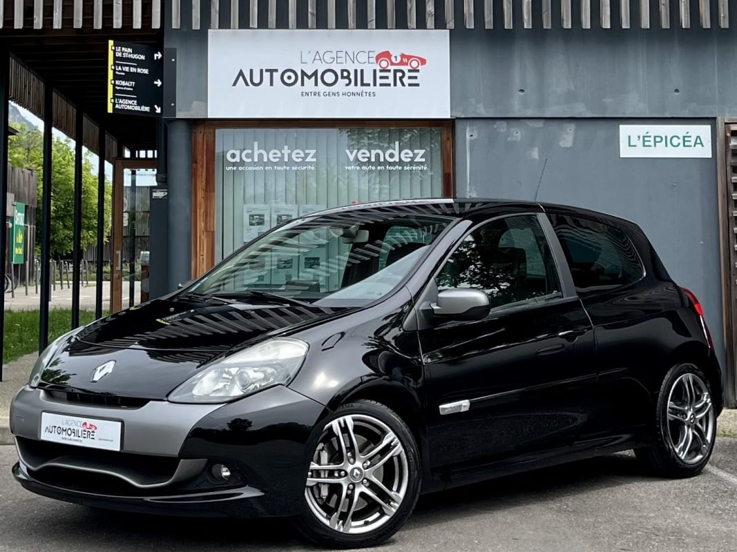 Renault Clio III RS 2.0 16v 200ch Luxe — 1