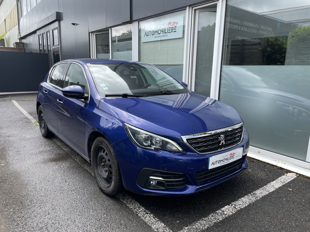 Peugeot 308 Phase II 1.2 THP Puretech 12V GPF 130 CV Allure — 1