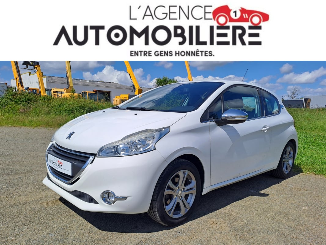 Peugeot 208 1.2 VTi 82 cv - Allure - CLIM — 1