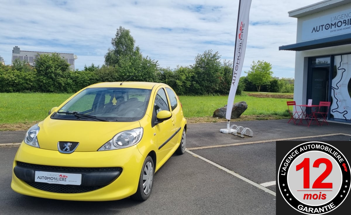 Peugeot 107 TRENDY 2-TRONIC 5P, Faible Kilométrage — 1
