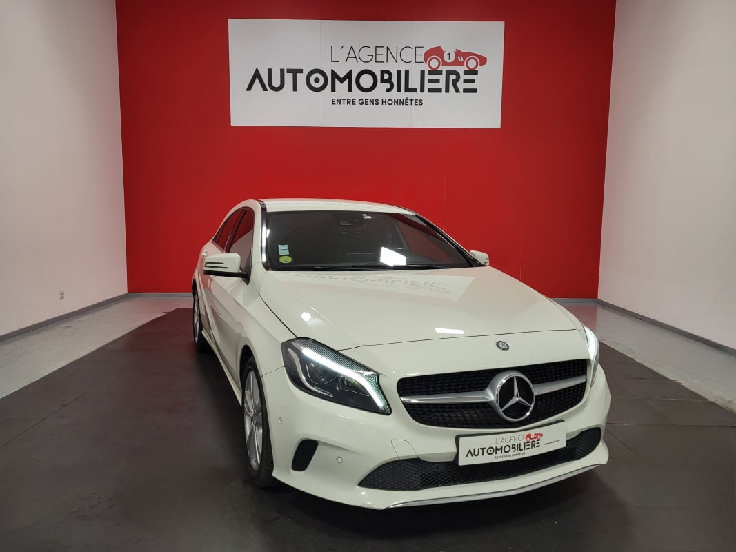 Mercedes-Benz Classe A MERCEDES CLASSE A 200D BUSINESS EDITION + SIEGES AV CHAUFFANTS — 1