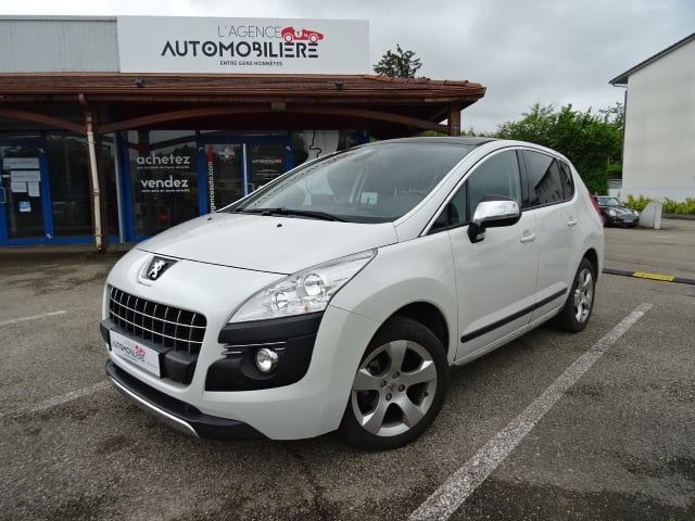 Peugeot 3008 GENERATION-I 1.6 HDI 115 FELINE — 1