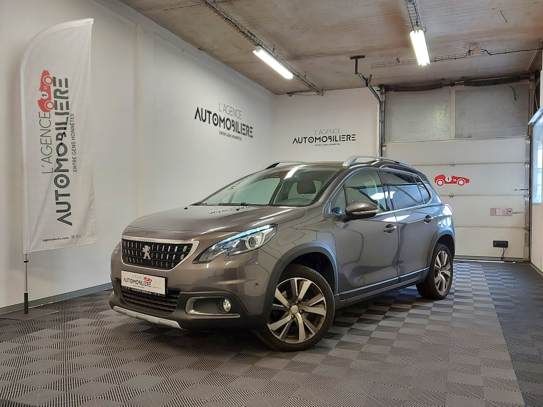 Peugeot 2008 (2) 1.2 PURETECH 130 S&S ALLURE + TOIT PANO + OPTIONS — 1