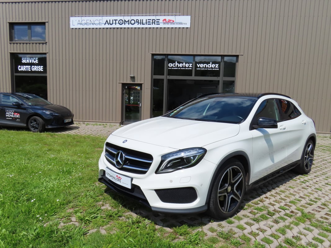 Mercedes-Benz Classe GLA 200 2.1 CDi 16V Fascination Pack AMG 136Cv — 1