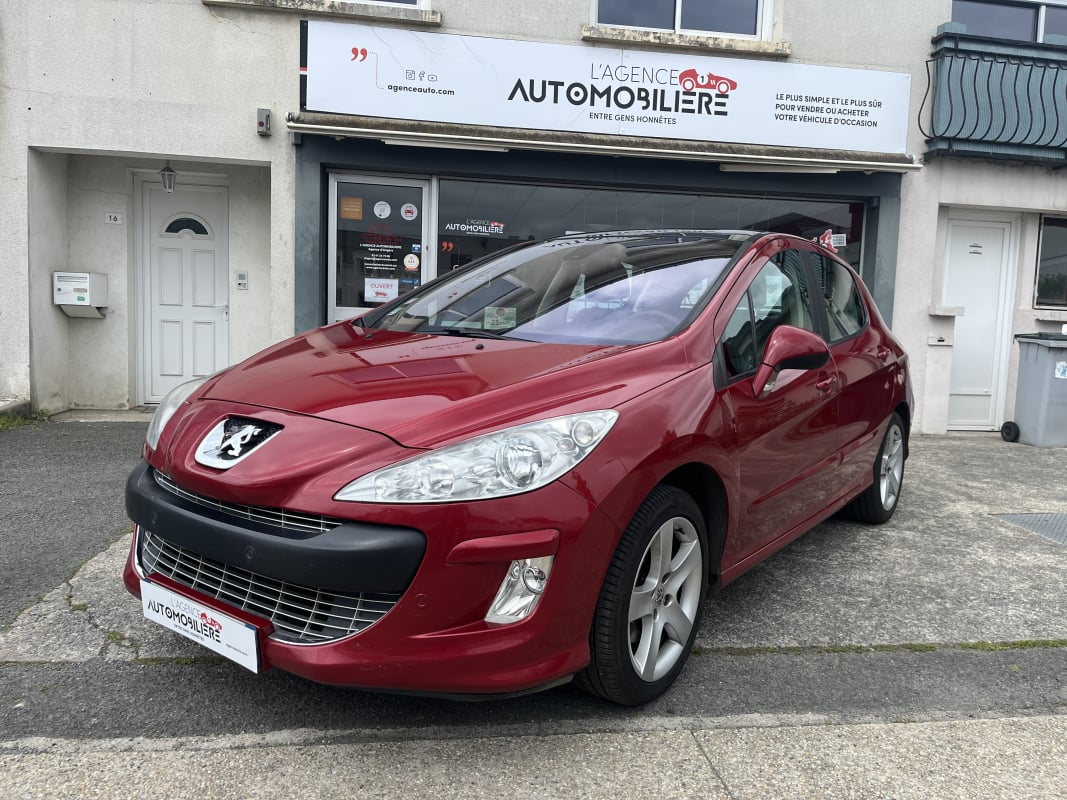 Peugeot 308 2.0 HDi 136 cv FELINE - Toit panoramique - 5 portes — 1