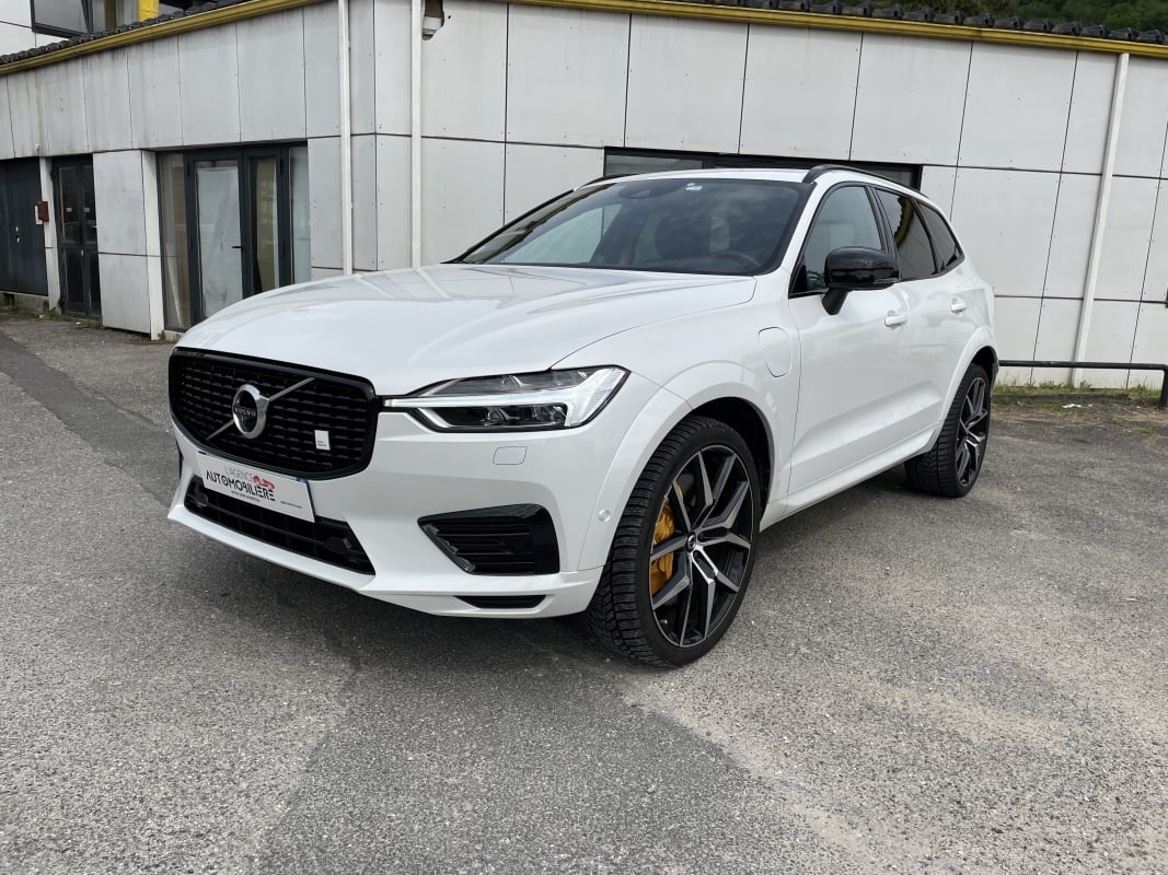 Volvo XC60 Phase 2 T8 Polestar 2.0 Ti 16V 405 Plug in Hybrid AWD Geartronic8 318 CV + 87 CV BVA — 1