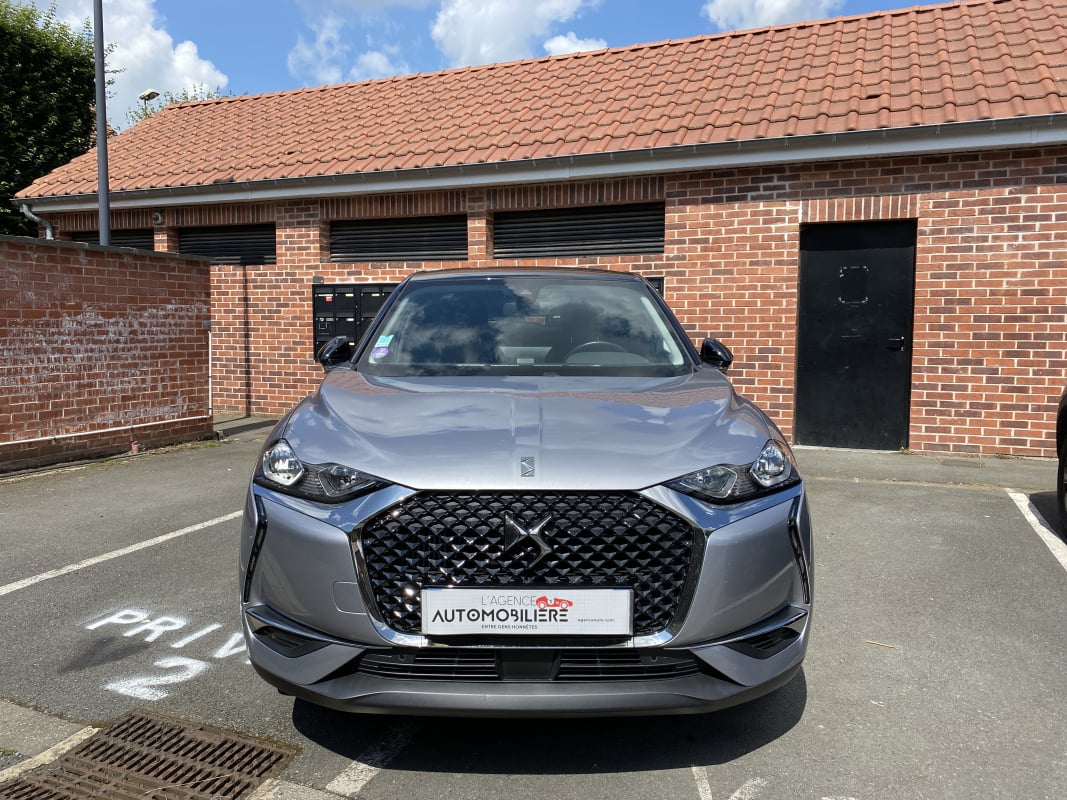 DS DS 3 1.2 PURETECH 130 7CV BUSINESS AUTOMATIQUE — 2