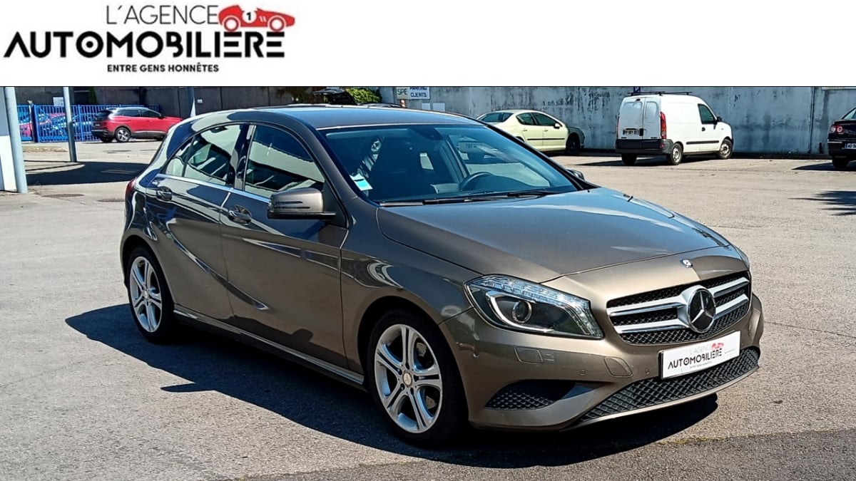 Mercedes-Benz Classe A 1.6L 180 122Ch Sensation — 1