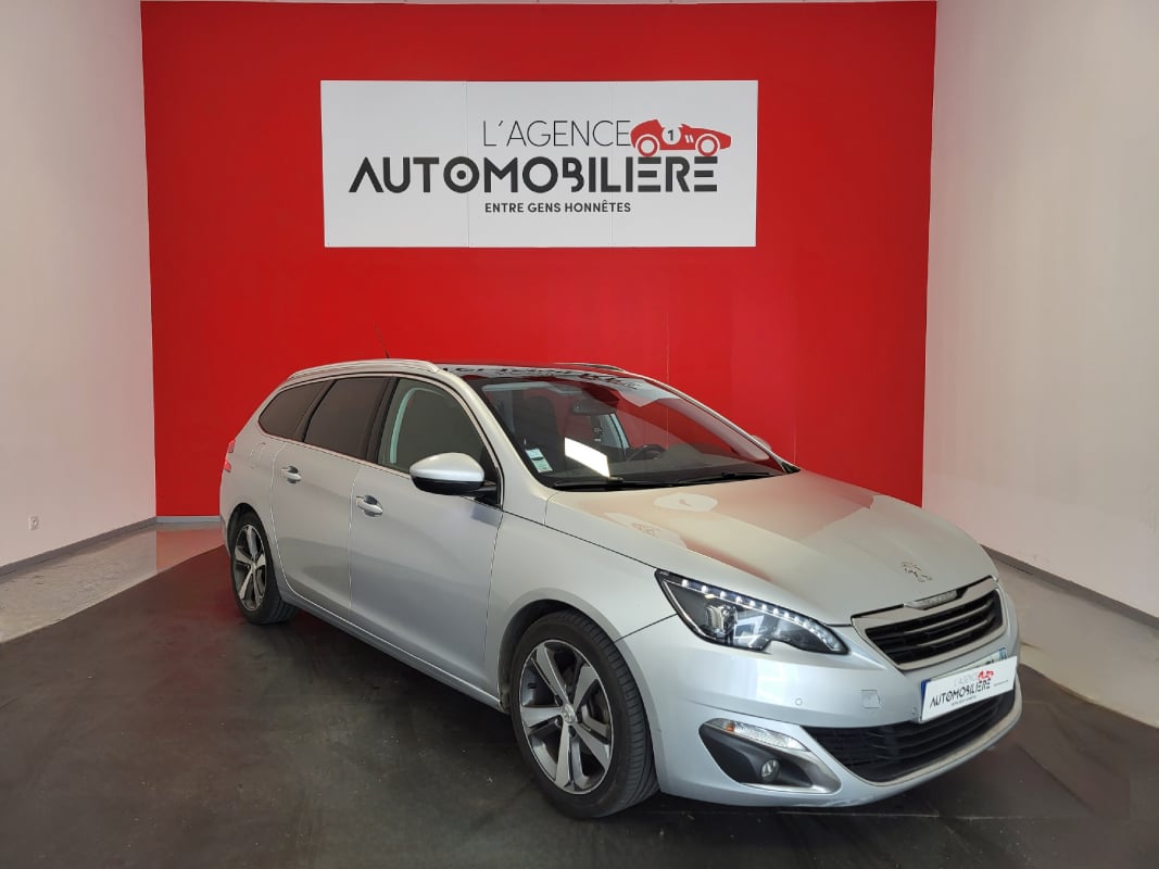 Peugeot 308 SW 308 SW 1.6 E-HDI 115 ALLURE + TOIT PANO ATTELAGE — 1