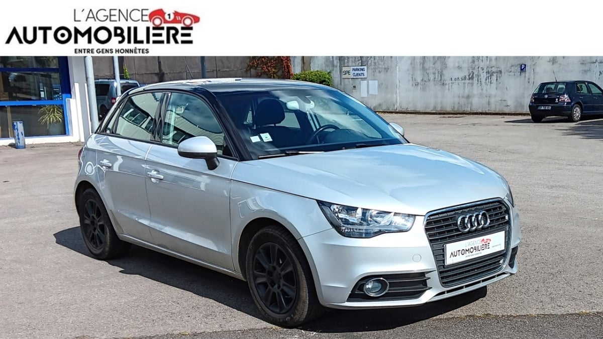 Audi A1 1.6L Sportback Ambiante 90Ch — 1