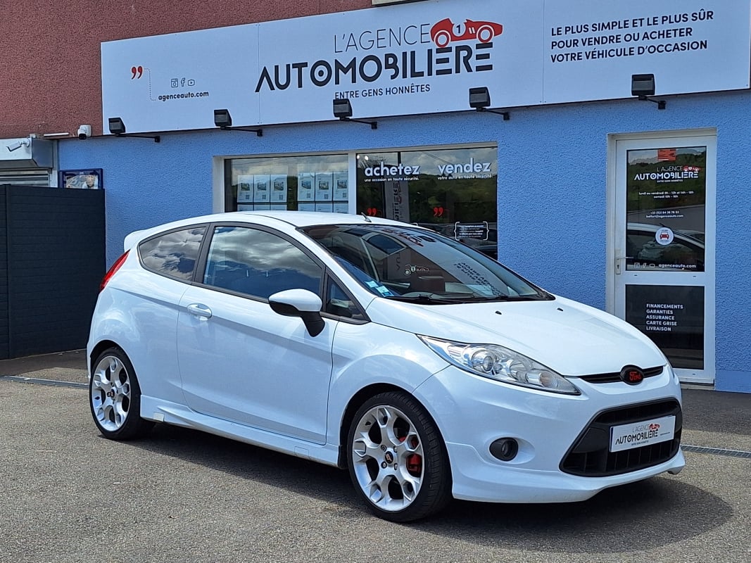 Ford Fiesta 1.6 TDCi 90cv SPORT 3P — 1