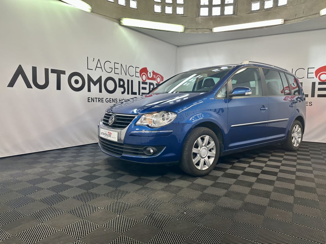 Volkswagen Touran Sport 2.0 TDi DSG6 170 (Attelage) — 1