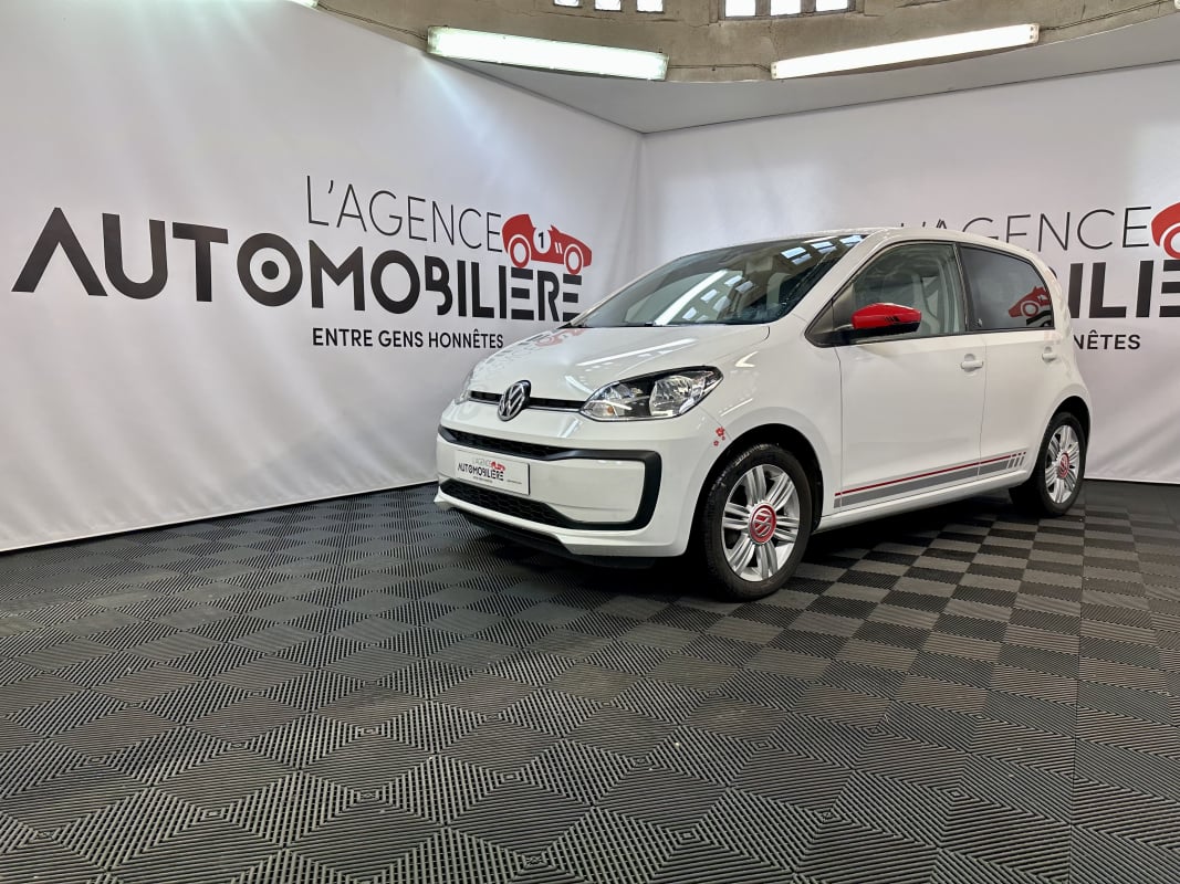 Volkswagen UP 1.0 60cv BEATS AUDIO — 1