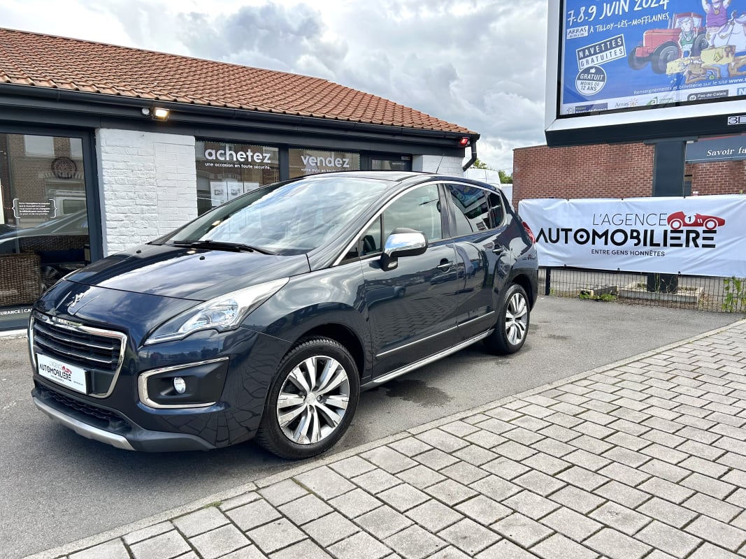 Peugeot 3008 (2) 1.6 HDI 115 FAP ALLURE CAMERA ATTELAGE — 1
