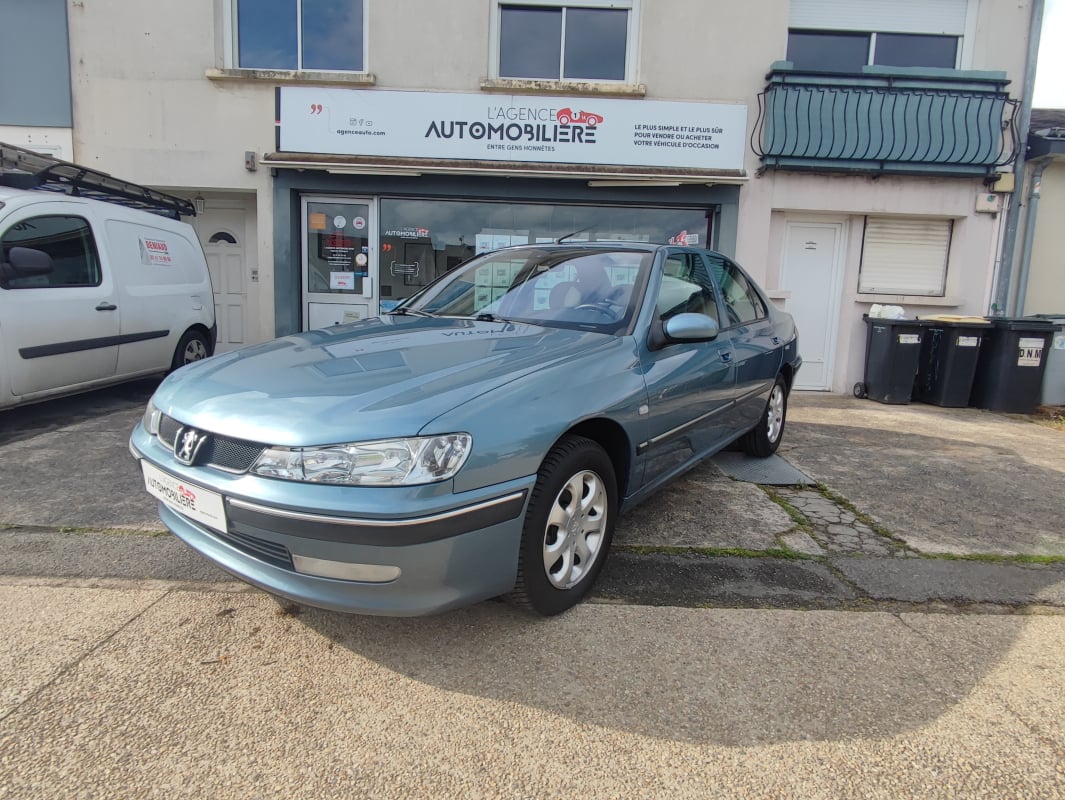 Peugeot 406 Phase 2 Berline 1.8 i 117cv Carnet d'entretien tamponné Distribution faite — 1