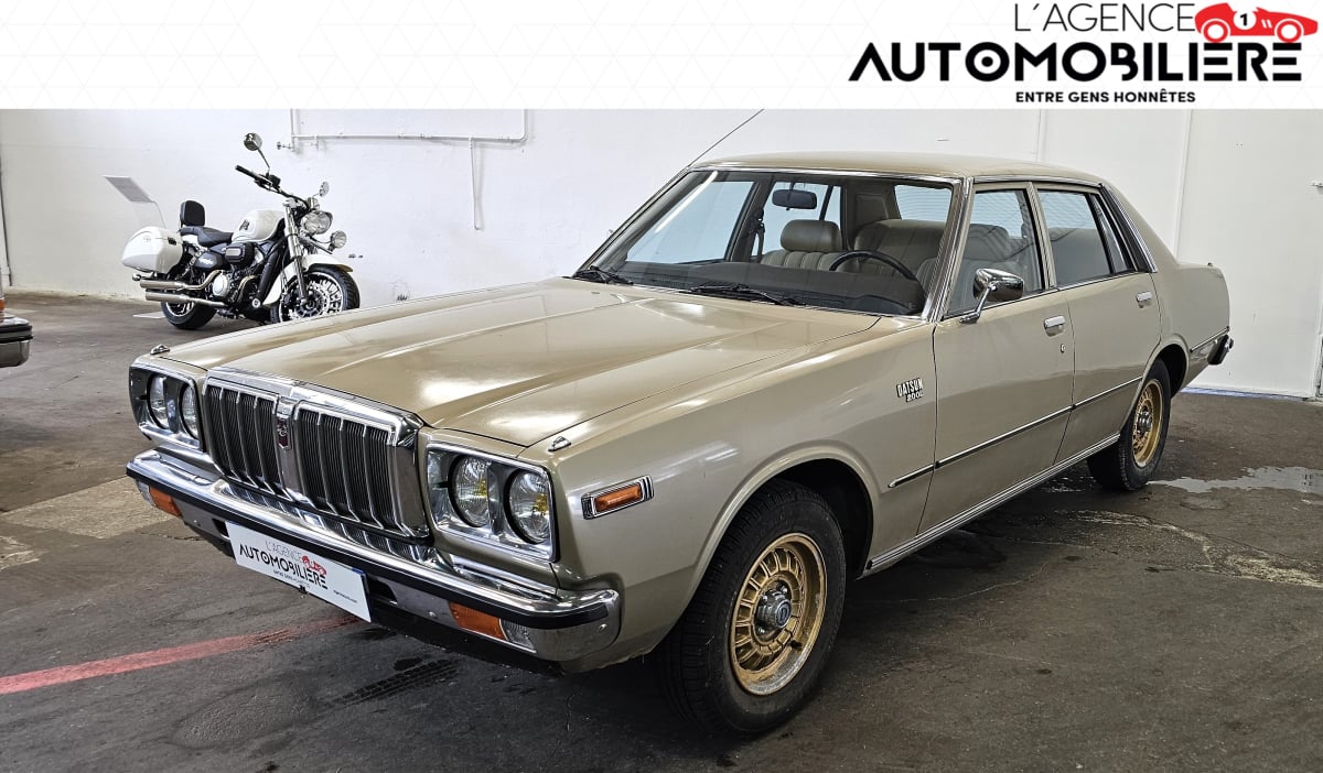 Nissan Laurel 2.0L 6 Cylindre - DATSUN 200 - HLC 230 — 1