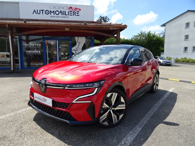 Renault Megane EV60 E-TECH ELECTRIC 220 75PPM 60KWH SUPER-CHARGE ICONIC BVA — 1