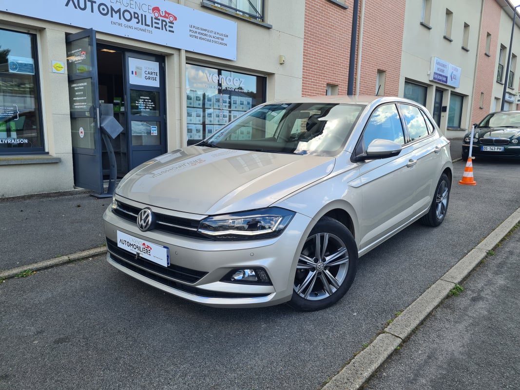 Volkswagen Polo VI 1.0 TSI 95 CARAT EXCLUSIVE — 1