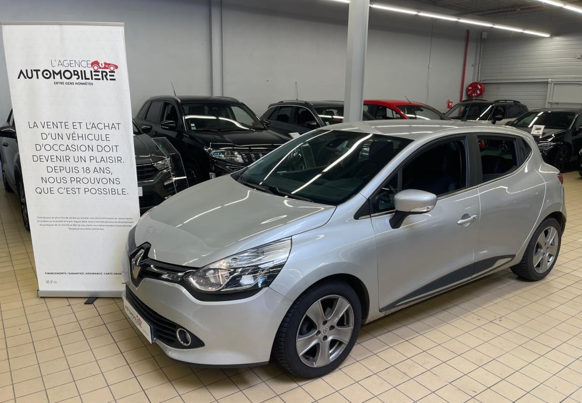 Renault Clio IV 1.5 DCI 90 ENERGY INTENS — 1