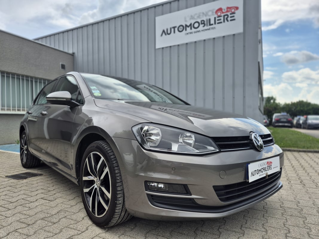 Volkswagen Golf VII 1.6 TDI 16V BLUEMOTION 110 CV — 1