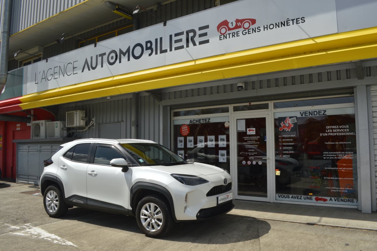 Toyota Yaris Cross 1,5 Hybrid 4x2 Mid — 1
