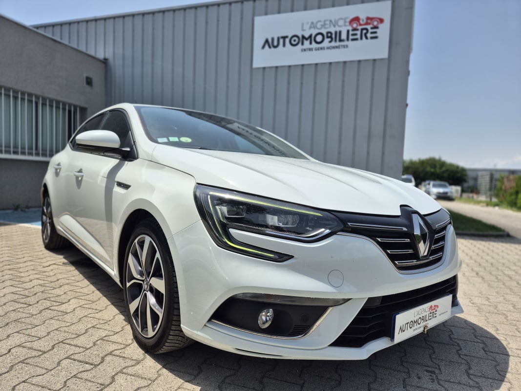 Renault Megane 1.5 DCI 16V 110 CV BOSE — 1