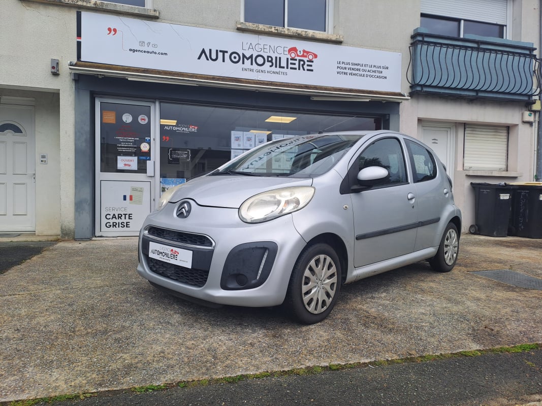 Citroen C1 Phase 2 1.0i 68 cv - Confort - Suivi Peugeot - Distribution a chaîne — 1