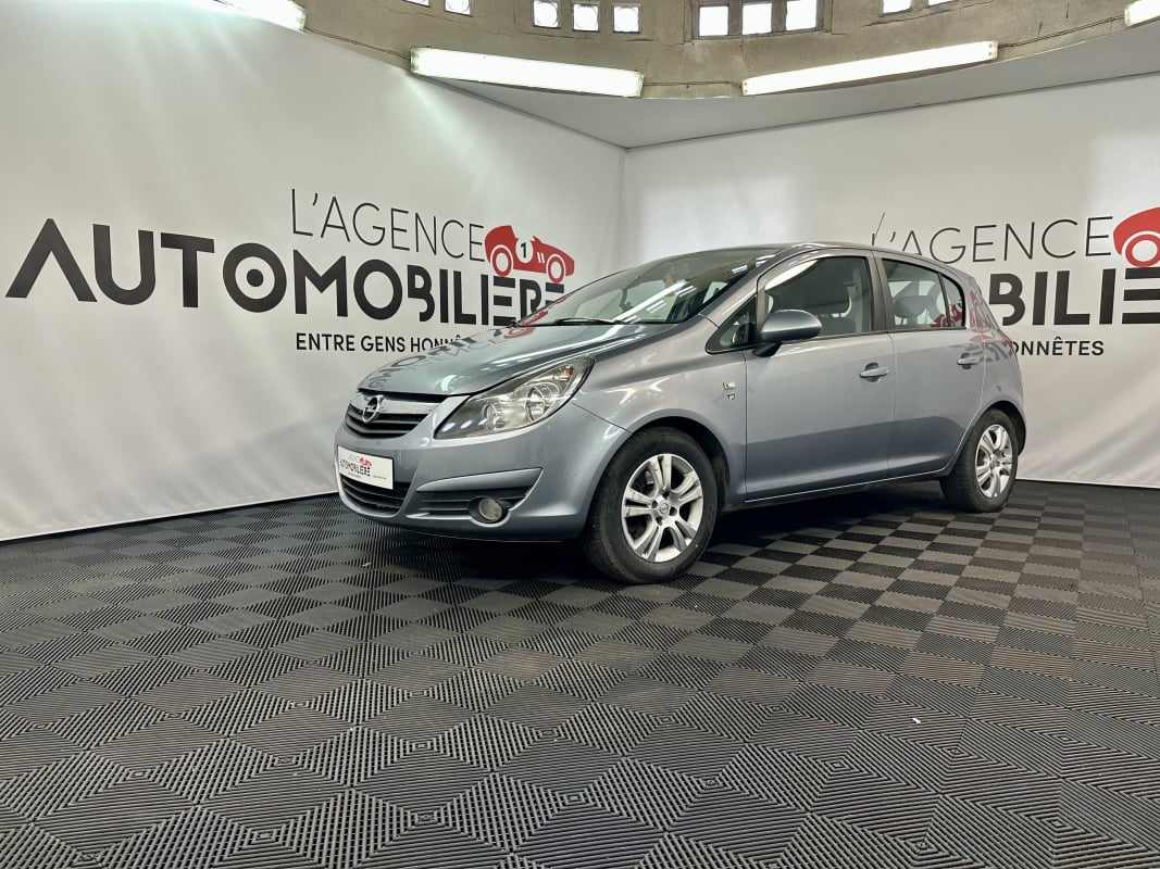 Opel Corsa 1.3 CDTI 90 ENJOY EASYTRONIC — 1
