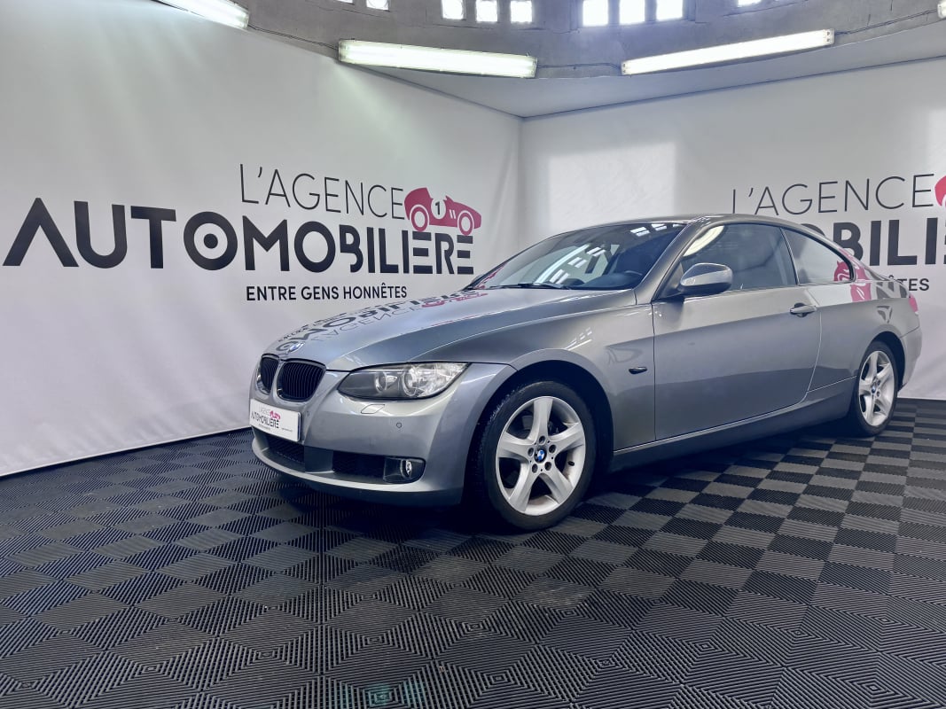 BMW Série 3 (E92) Coupé 320i 170cv LUXE — 1
