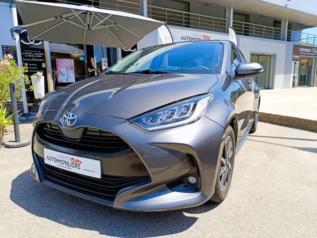 Toyota Yaris IV 120 VVT-I DESIGN — 1