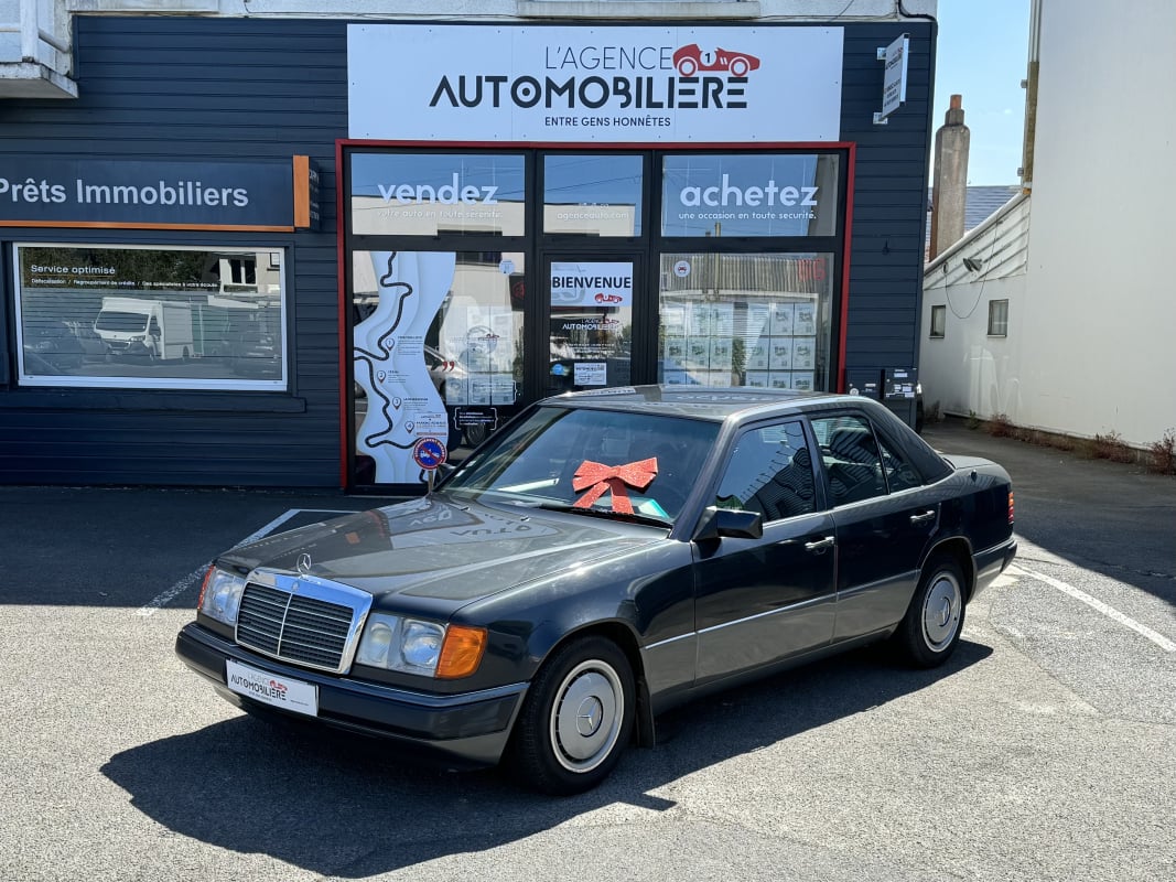Mercedes-Benz Classe E 250D W124 2.5 90ch BVM5 — 1