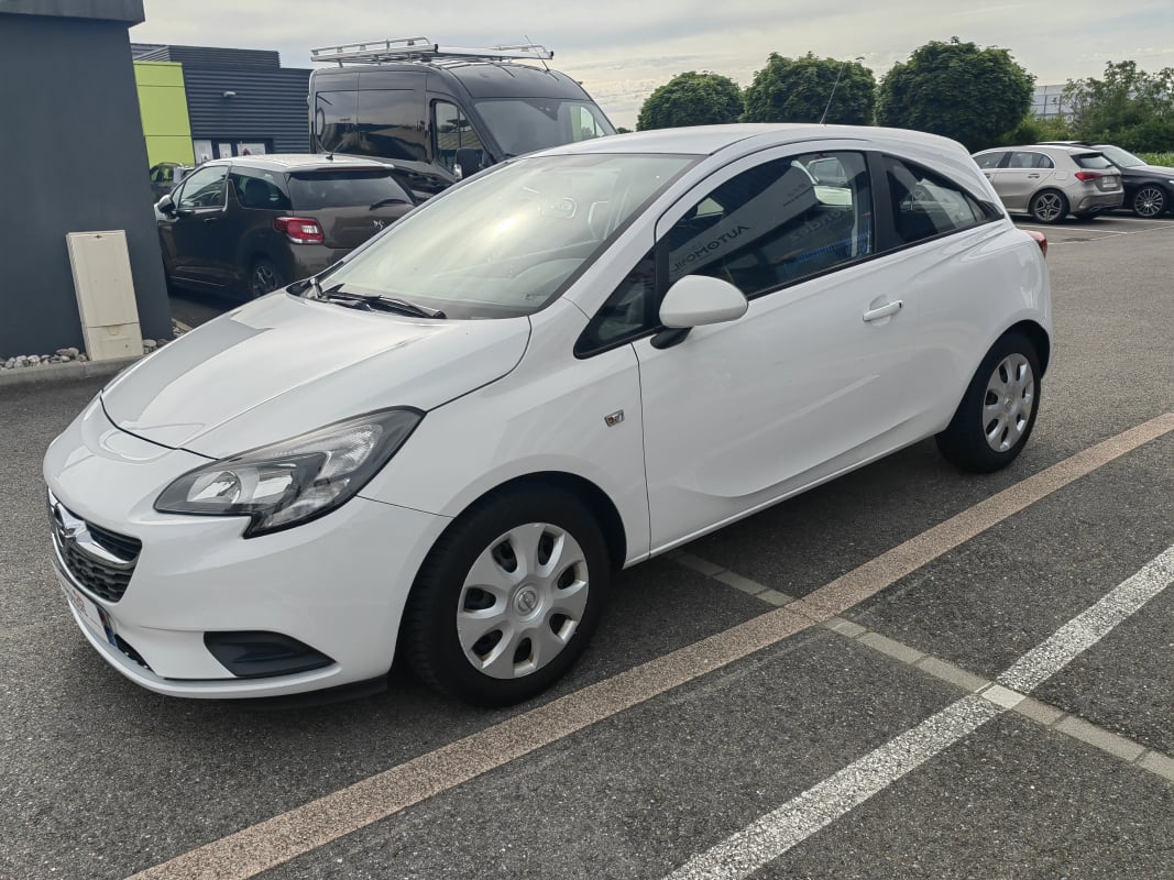 Opel Corsa 1.4 ENJOY 1ERE MAIN MOTEUR A CHAINE — 1