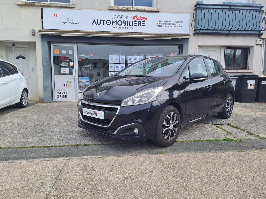 Peugeot 208 1.6 HDi 75 cv phase 2 Active - Suivi complet — 1