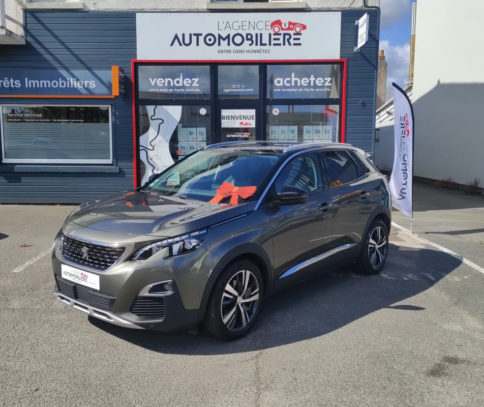 Peugeot 3008 1.6 BlueHdi 120ch EAT6 ALLURE (Toit ouvrant + hayon ML)) — 1
