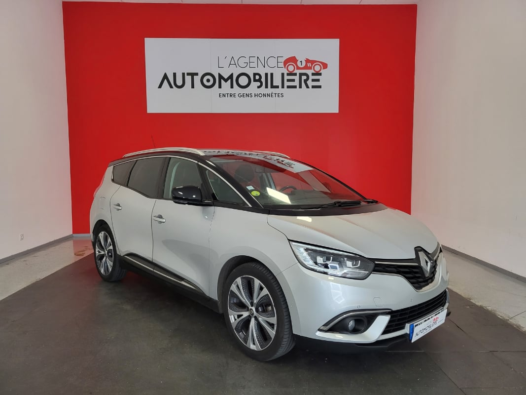 Renault Grand Scenic GRAND SCENIC 1.6 DCI 130 ENERGY INTENS + 7 PLACES + ATTELAGE — 1