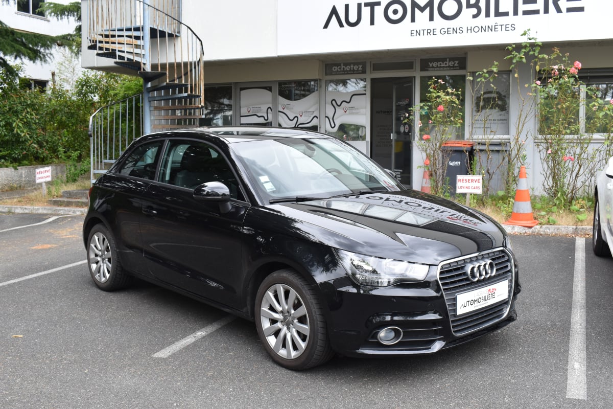 Audi A1 1.6 TDI 90 AMBITION ENTRETIEN EXCLUSIF AUDI — 1