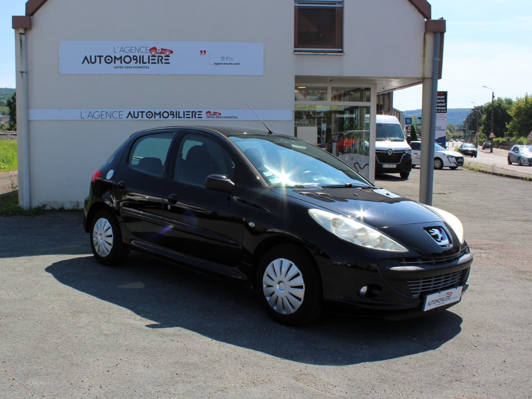 Peugeot 206 + 1.4 HDi FAP Trendy — 1