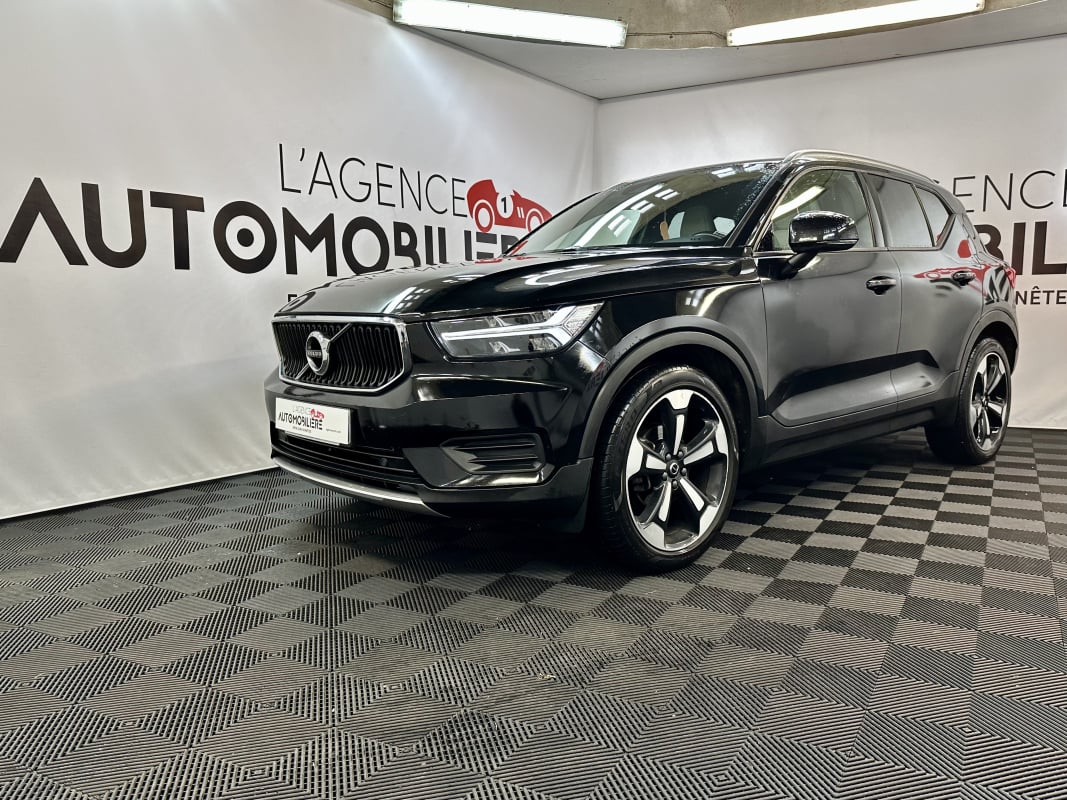 Volvo XC40 D3 150 MOMENTUM GEARTRONIC 8 — 1
